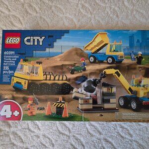 Lego Construction Truck and Wrecking Ball Crane 60391 New, Retired for ages 4+
